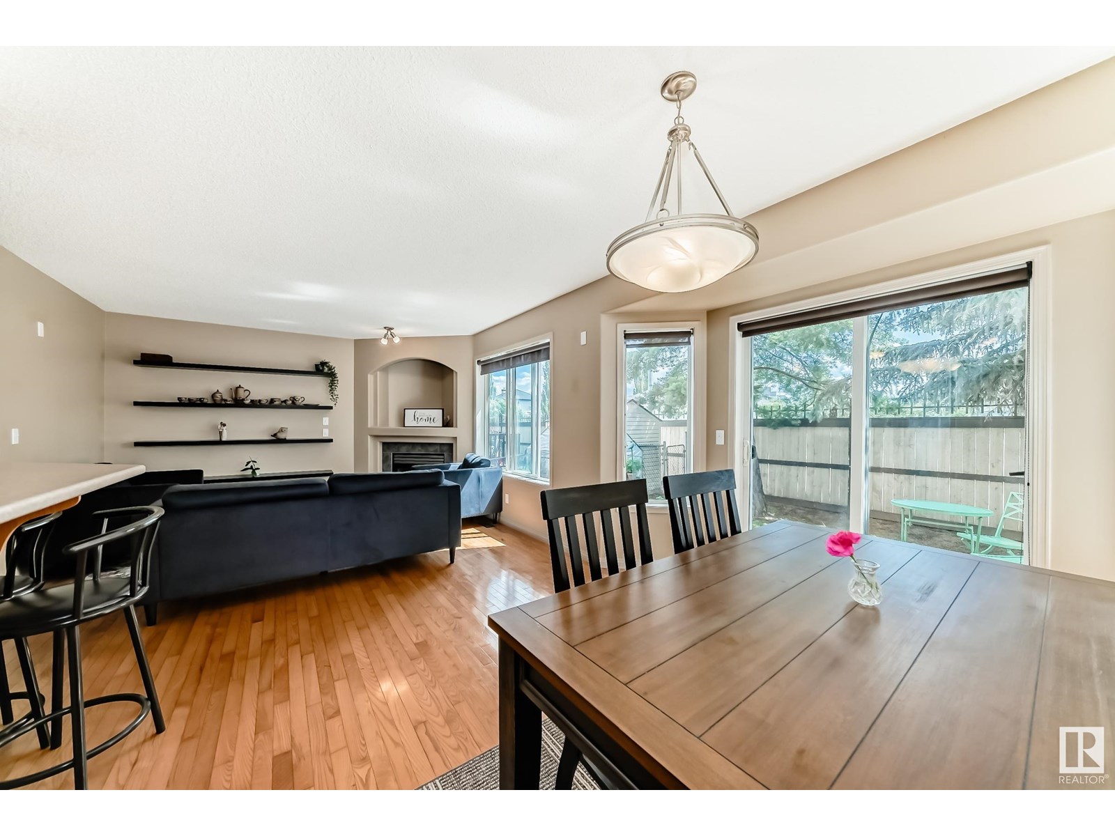 Property at #52 155 CROCUS CR image 2