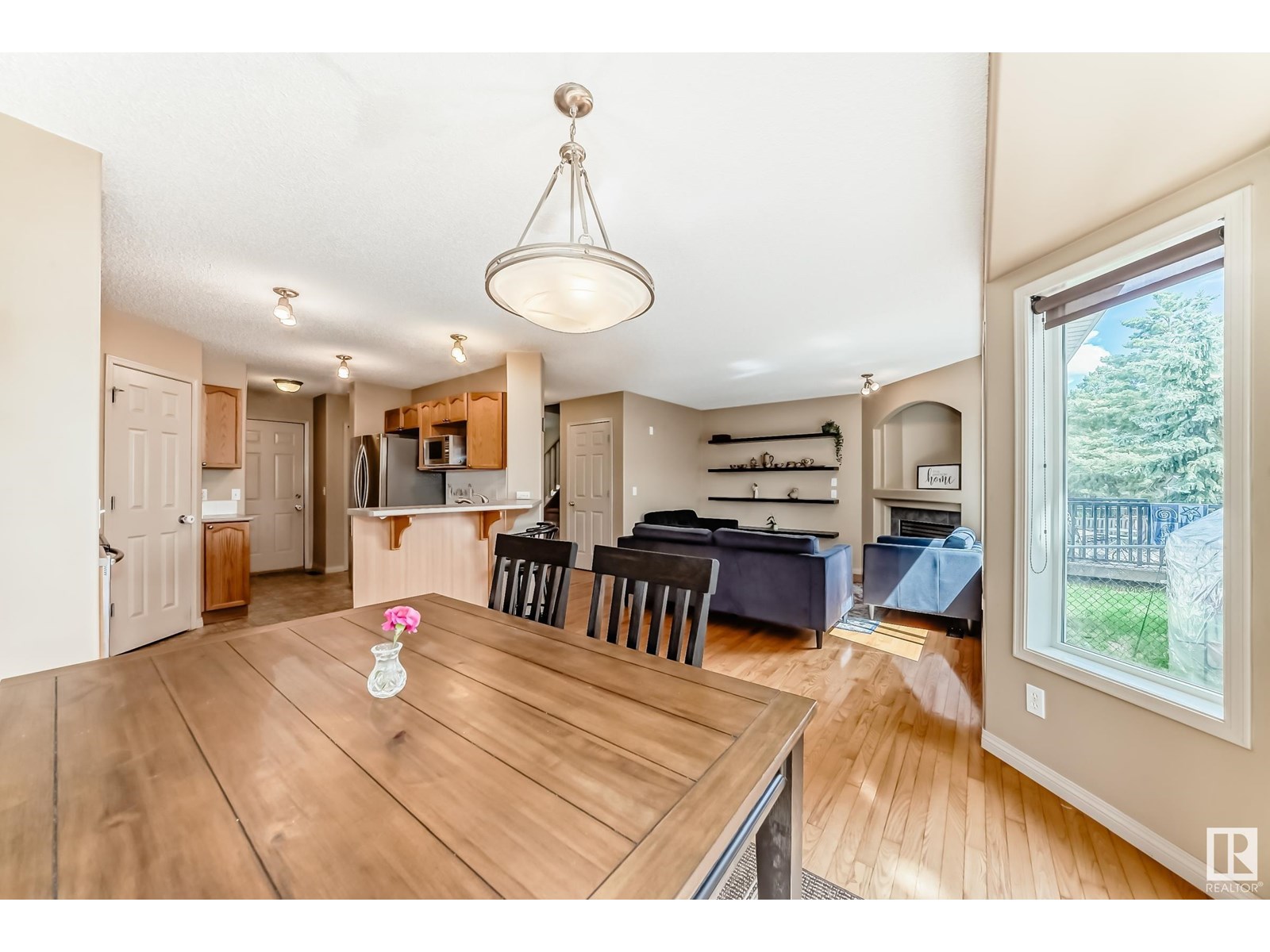 Property at #52 155 CROCUS CR image 3