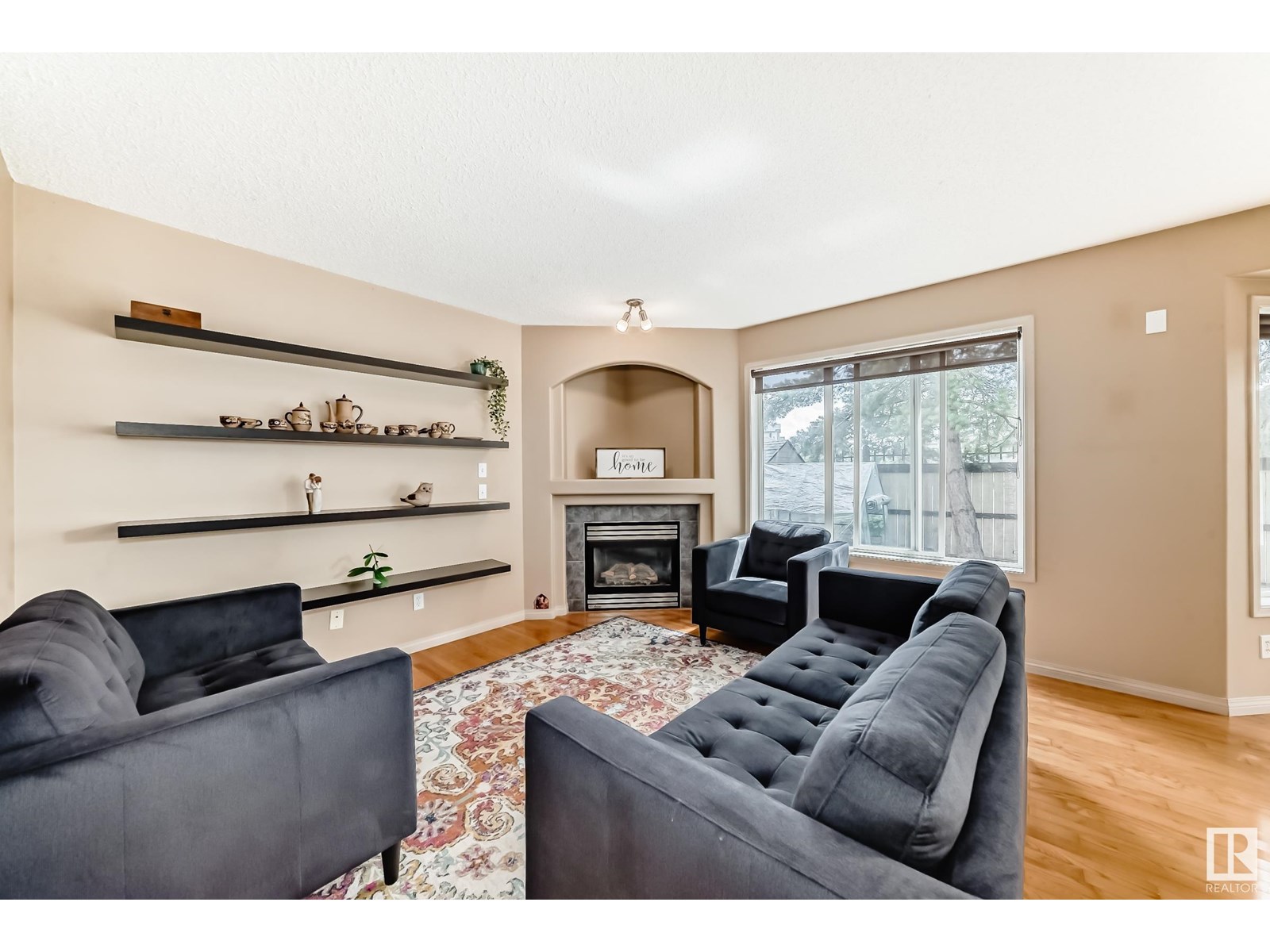 Property at #52 155 CROCUS CR image 4