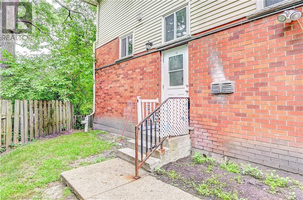 Property at 119 CEDAR Street S Unit# 15 image 5