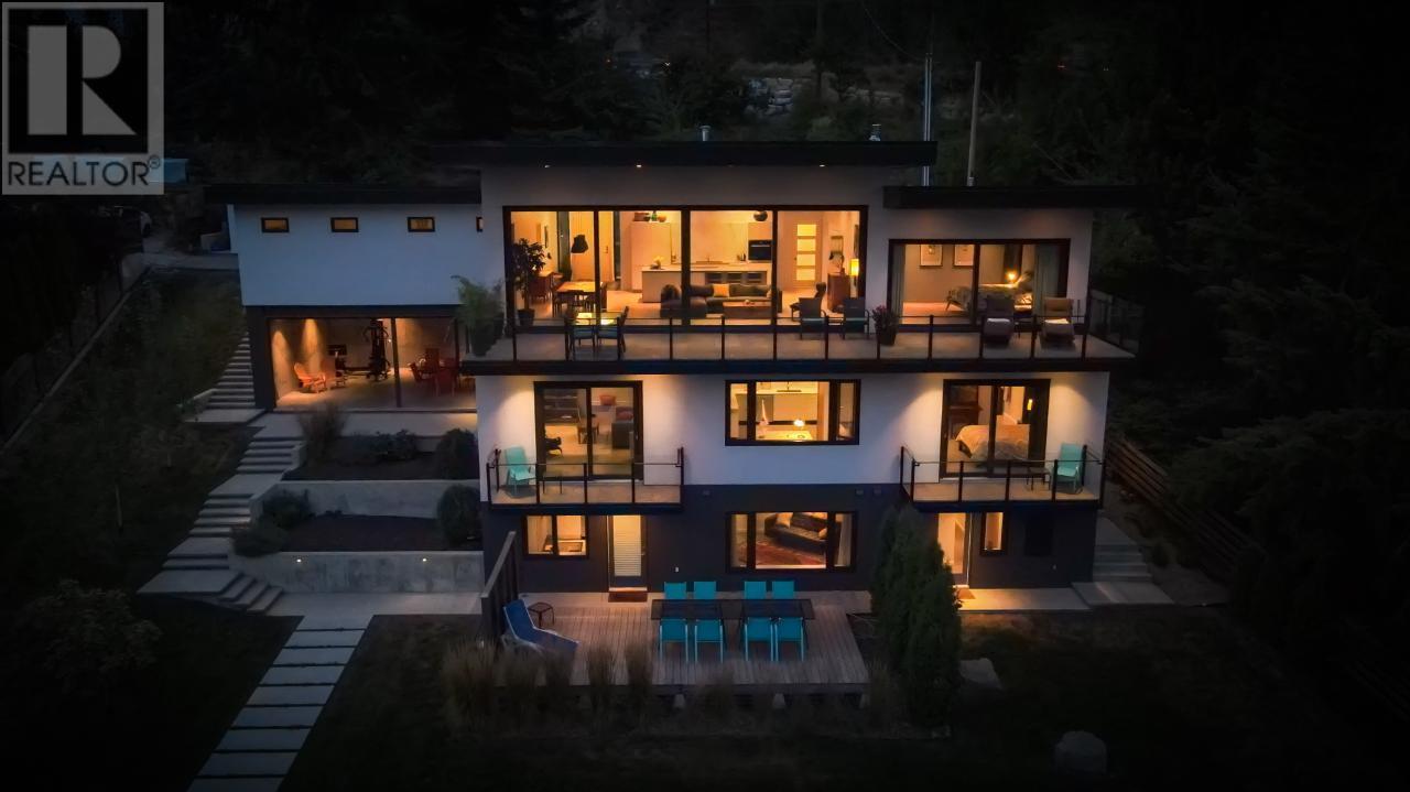 988 3A Highway, nelson, British Columbia