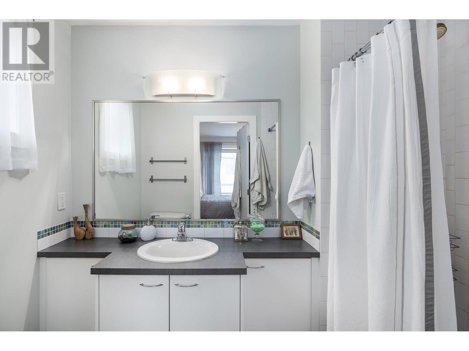 10837 Okanagan Centre Road W, Lake Country, British Columbia  V4V 2H8 - Photo 14 - 10355176