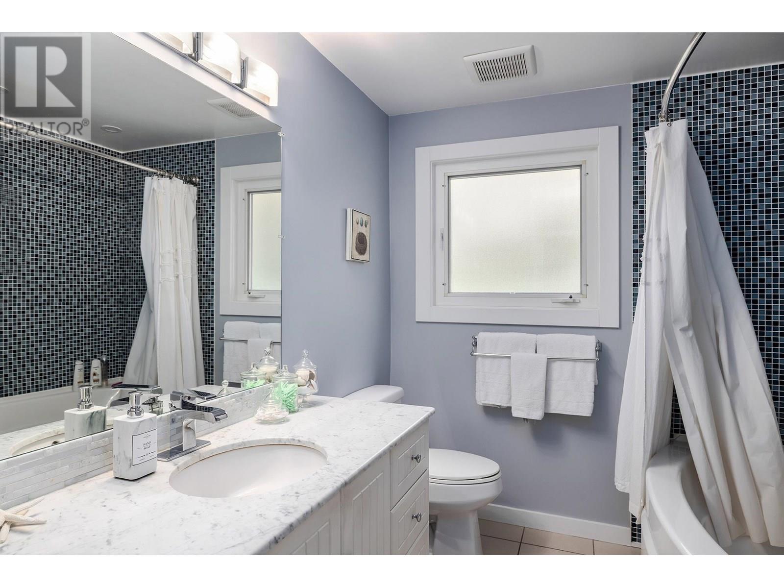 10837 Okanagan Centre Road W, Lake Country, British Columbia  V4V 2H8 - Photo 17 - 10355176