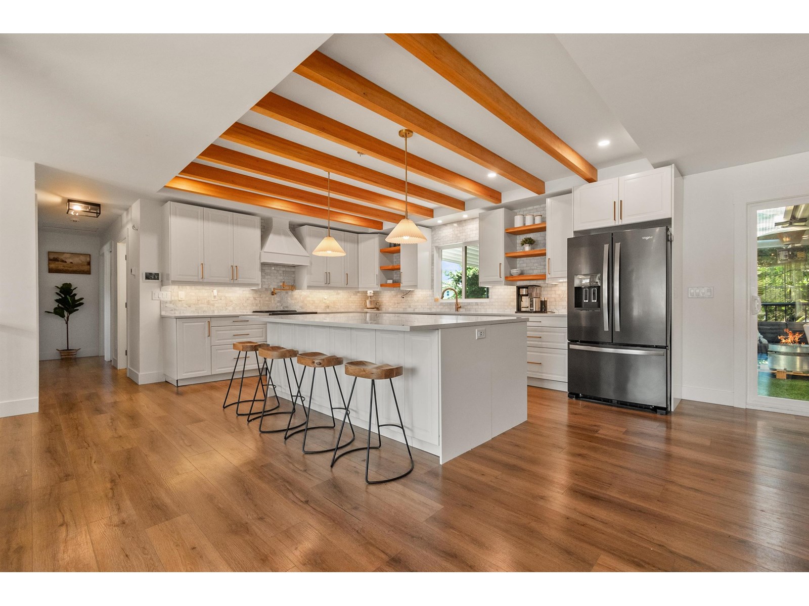 Property at 46014 LAKE DRIVE image 3