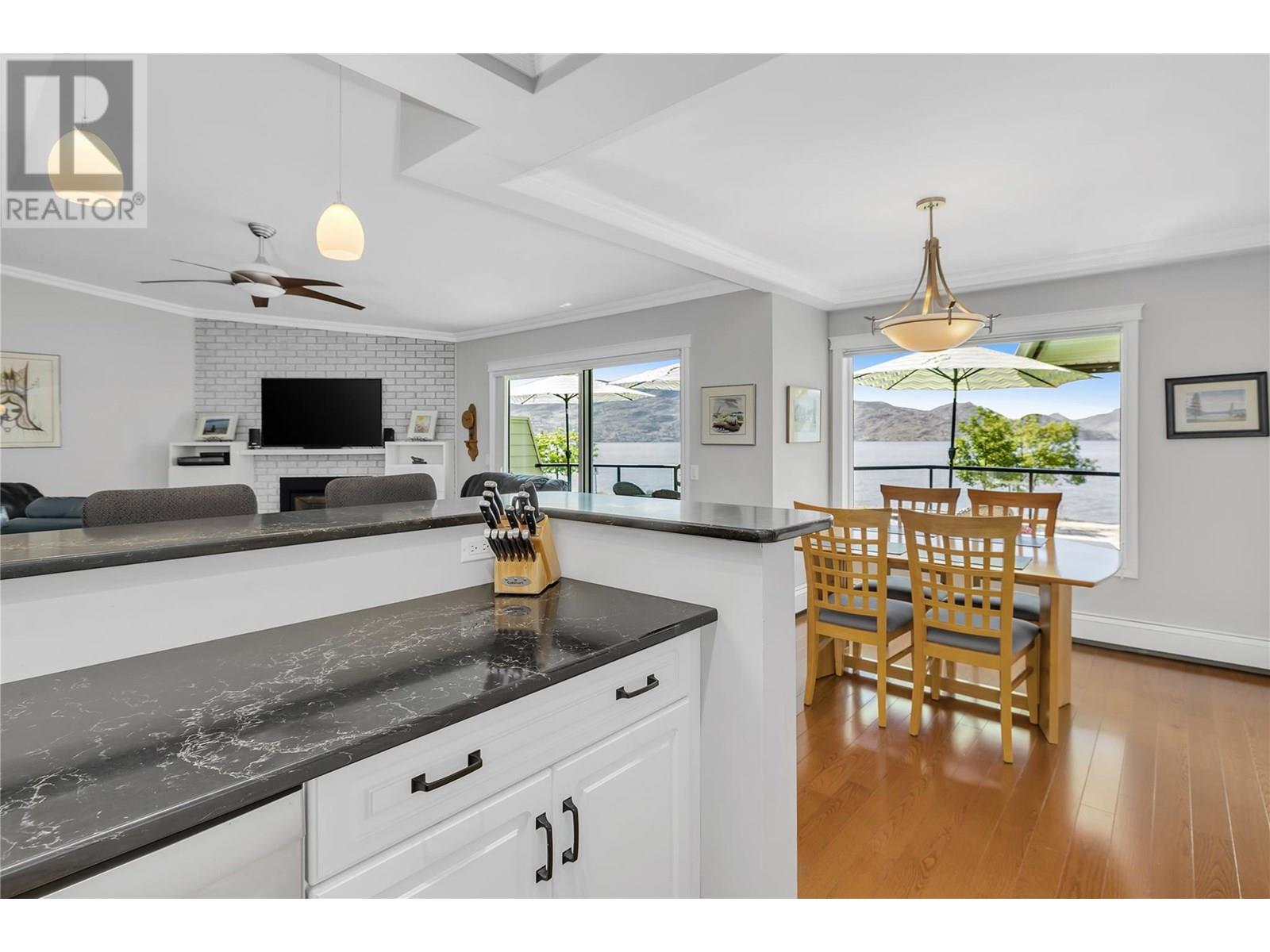 4340A Beach Avenue Unit# 203, Peachland, British Columbia