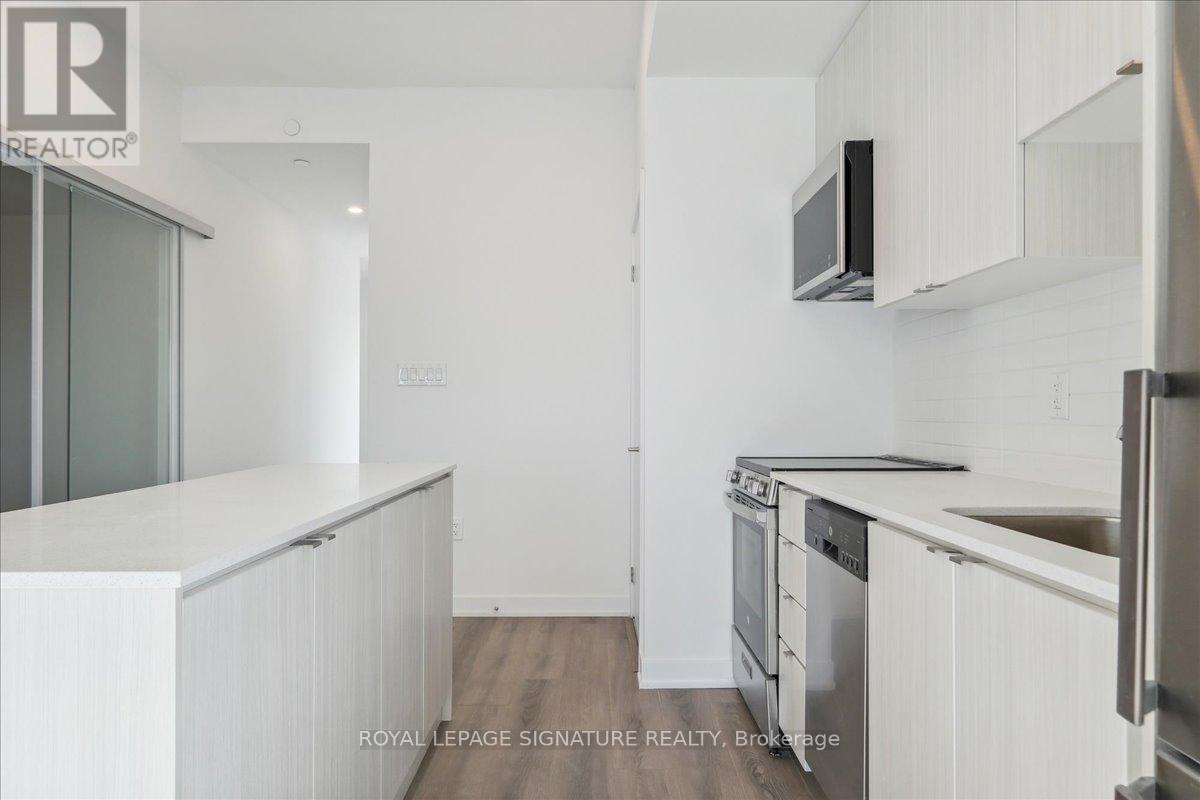 701 - 2433 Dufferin Street, Toronto, Ontario  M6E 3T3 - Photo 18 - W12271819