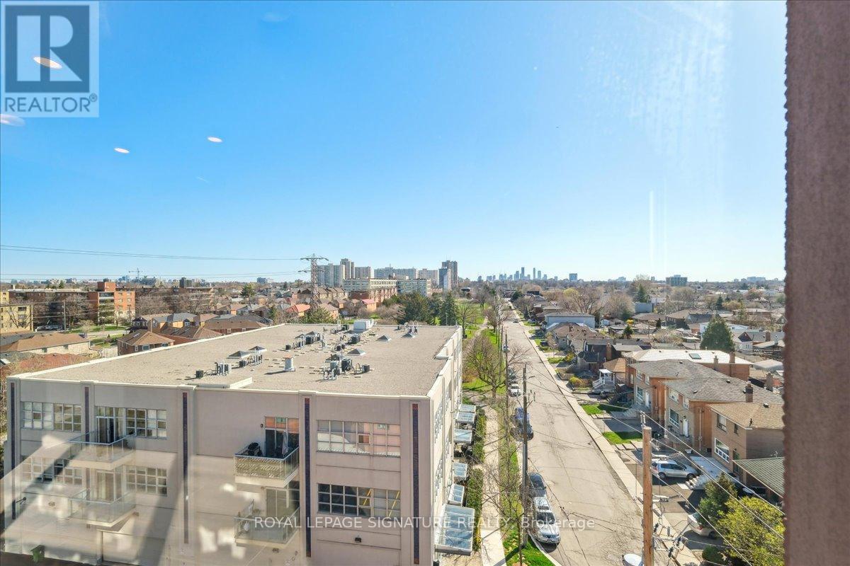 701 - 2433 Dufferin Street, Toronto, Ontario  M6E 3T3 - Photo 34 - W12271819