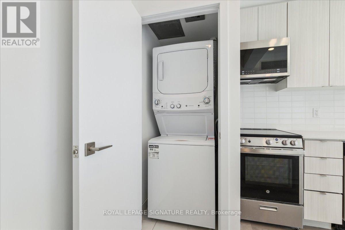 701 - 2433 Dufferin Street, Toronto, Ontario  M6E 3T3 - Photo 38 - W12271819