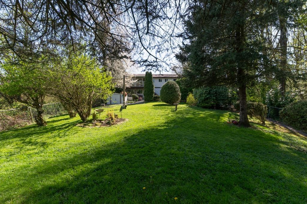 Property at 19949 51 AVENUE image 4