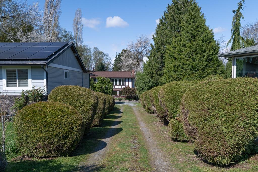 Property at 19949 51 AVENUE image 3