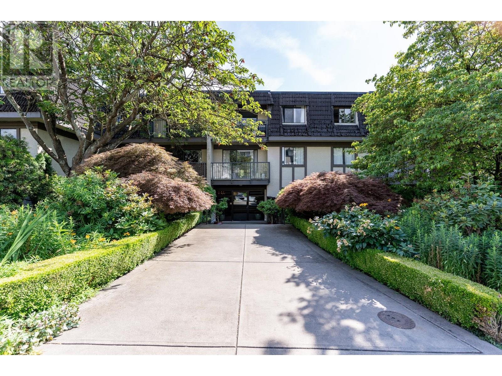 205 307 W 2ND STREET, north vancouver, British Columbia V7M1E2