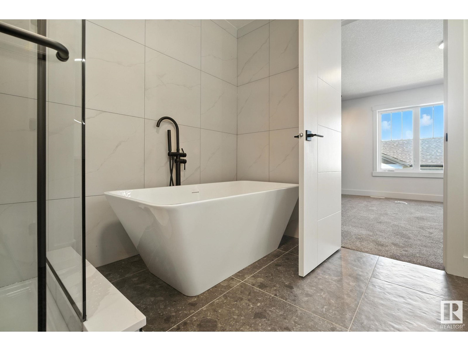 Property at 1135 GYRFALCON CR NW image 1