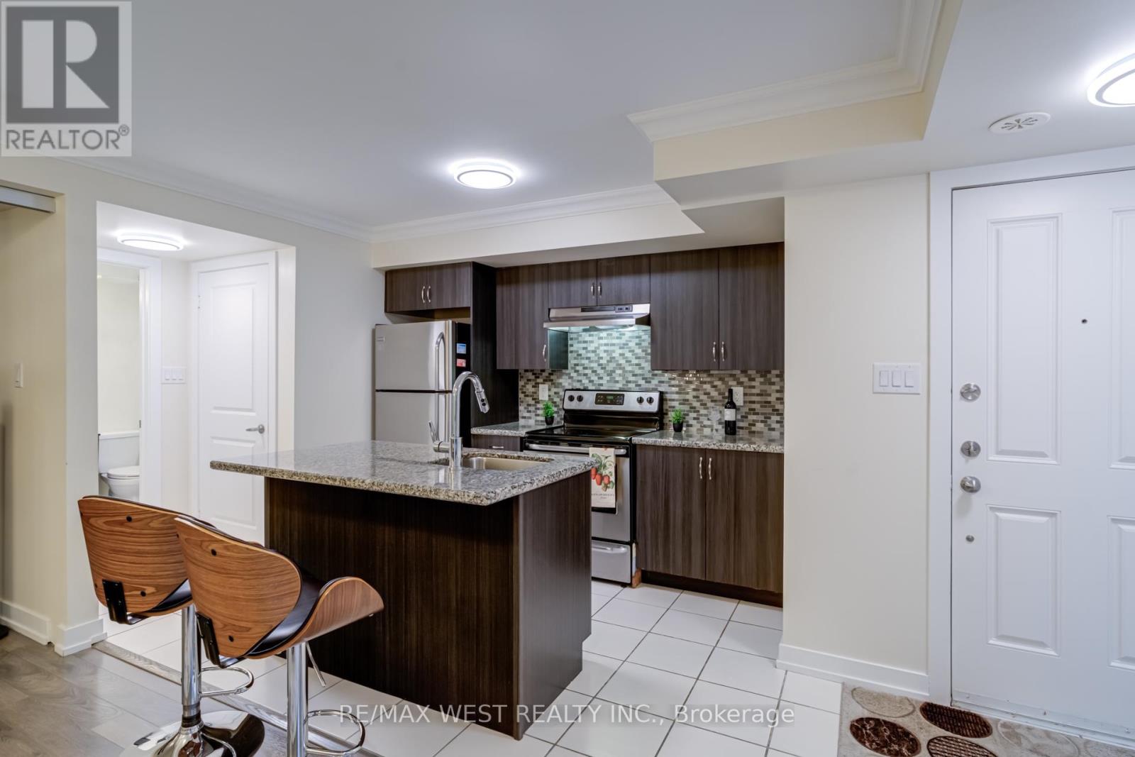 43 - 2315 Sheppard Ave W, Toronto (Humberlea-Pelmo Park), Ontario  M9M 0E8 - Photo 12 - W12271842