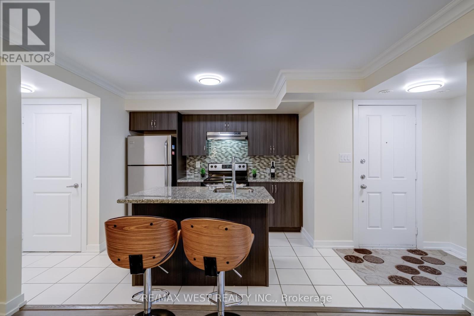 43 - 2315 Sheppard Ave W, Toronto (Humberlea-Pelmo Park), Ontario  M9M 0E8 - Photo 13 - W12271842