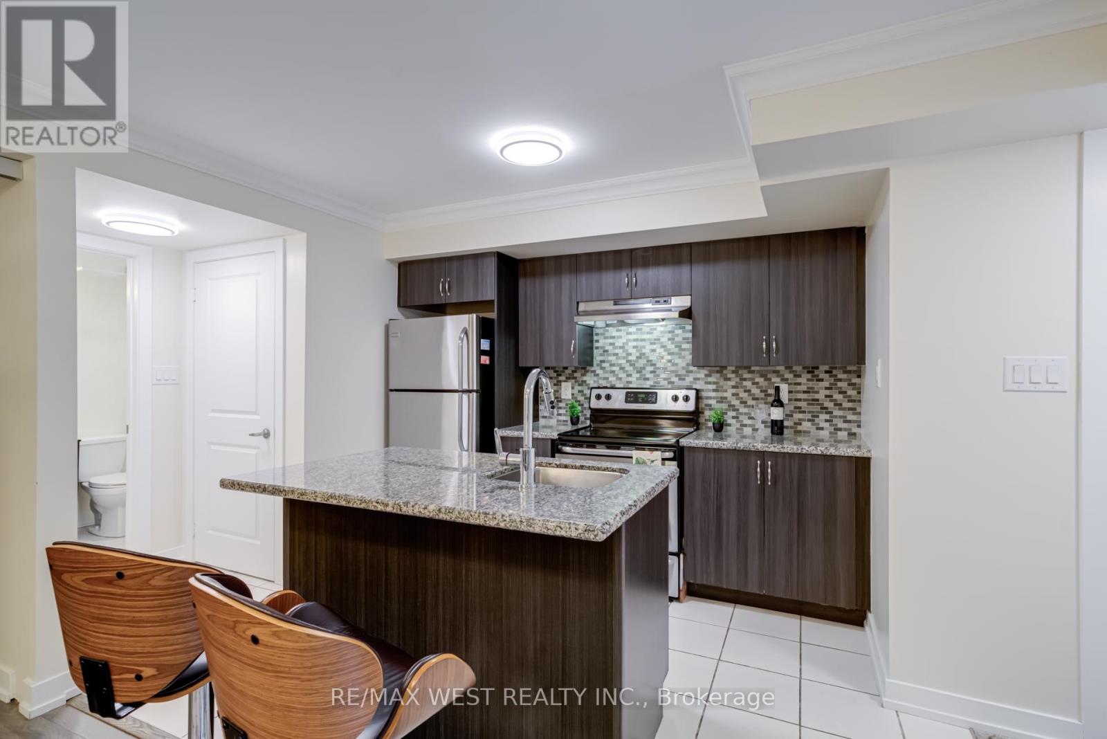 43 - 2315 Sheppard Ave W, Toronto (Humberlea-Pelmo Park), Ontario  M9M 0E8 - Photo 16 - W12271842