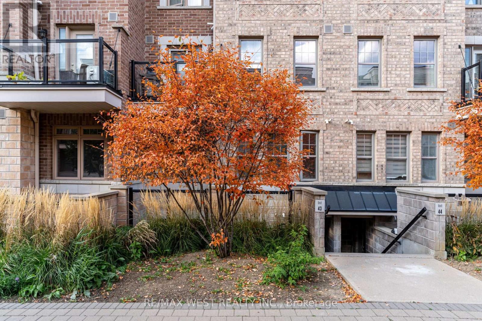 Property at 43 - 2315 SHEPPARD AVE W image 2