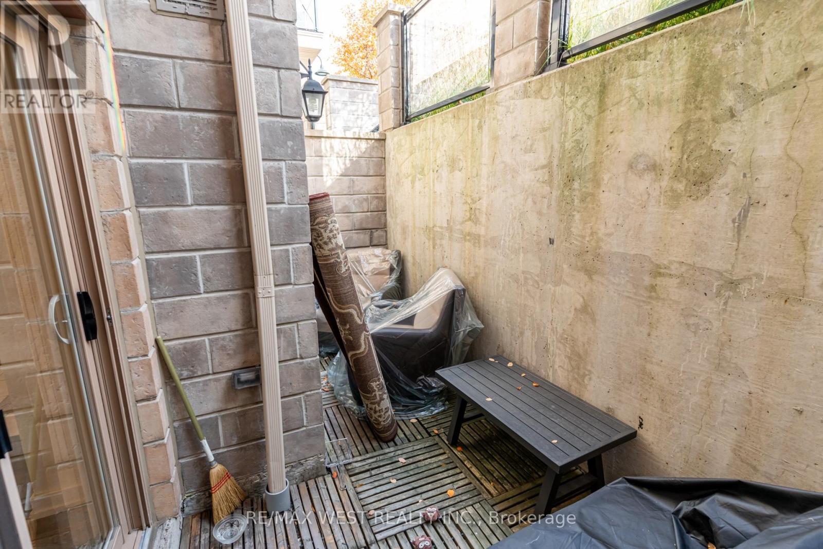 43 - 2315 Sheppard Ave W, Toronto (Humberlea-Pelmo Park), Ontario  M9M 0E8 - Photo 40 - W12271842