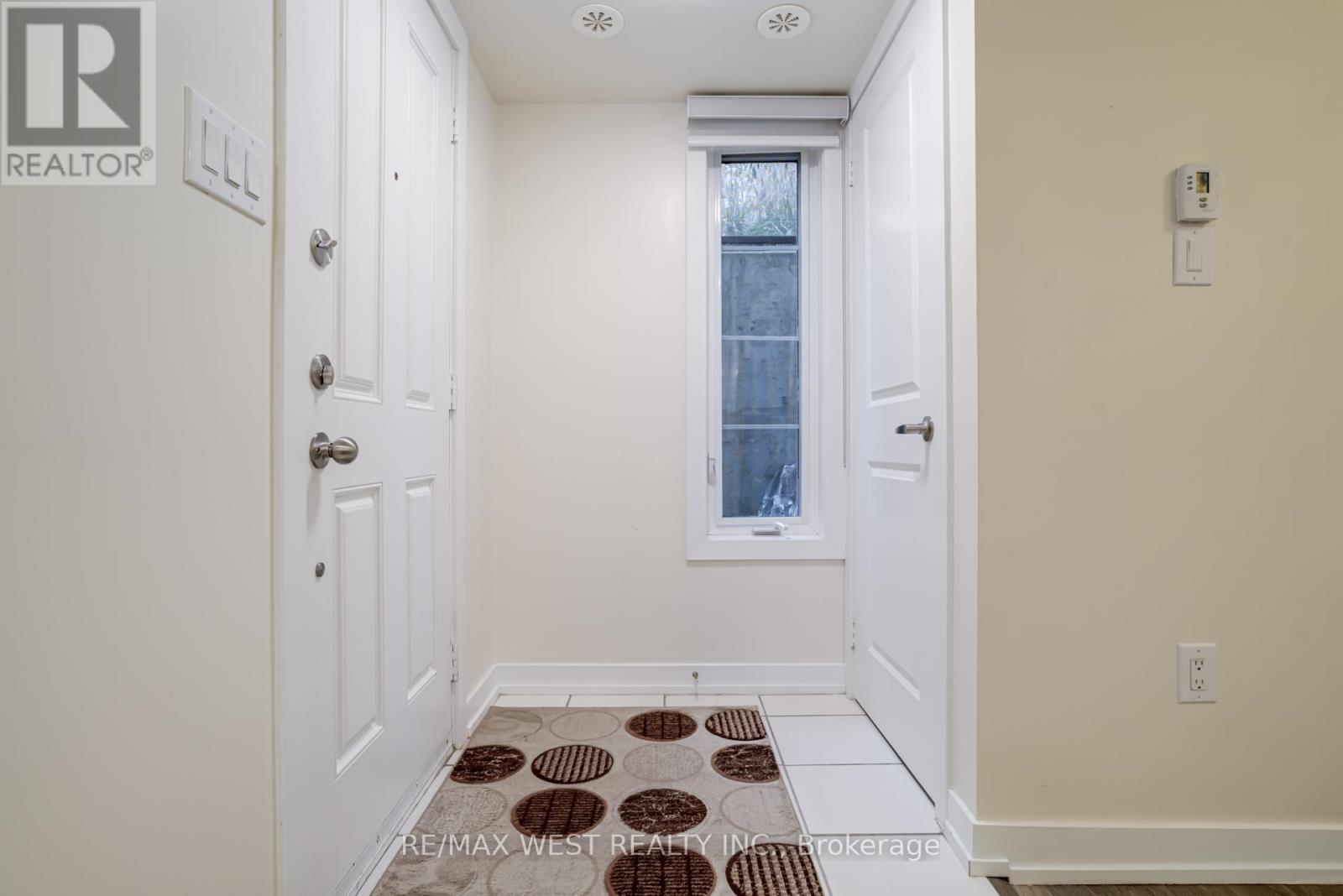 43 - 2315 Sheppard Ave W, Toronto (Humberlea-Pelmo Park), Ontario  M9M 0E8 - Photo 8 - W12271842
