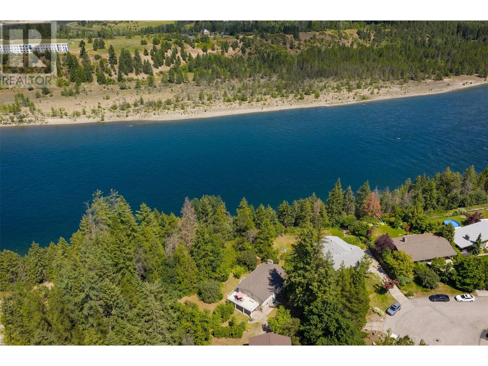 1669 Ridgewood Drive, castlegar, British Columbia