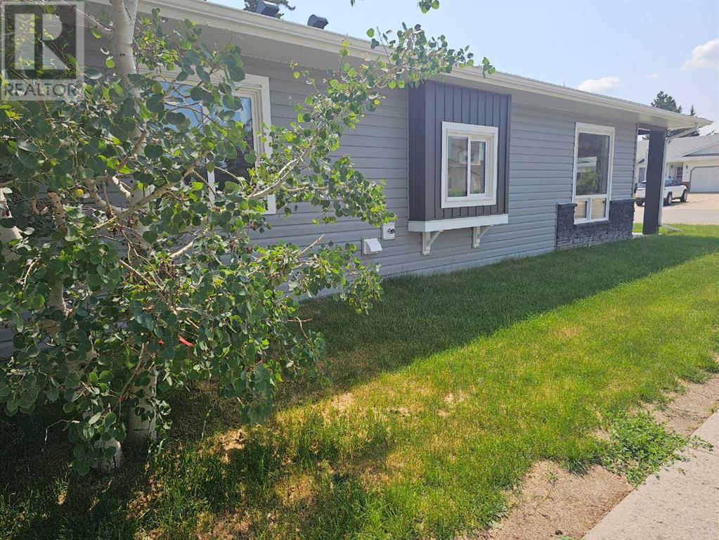 #2, 4738 49a Avenue, Lacombe, Alberta  T4L 1N4 - Photo 4 - A2231940