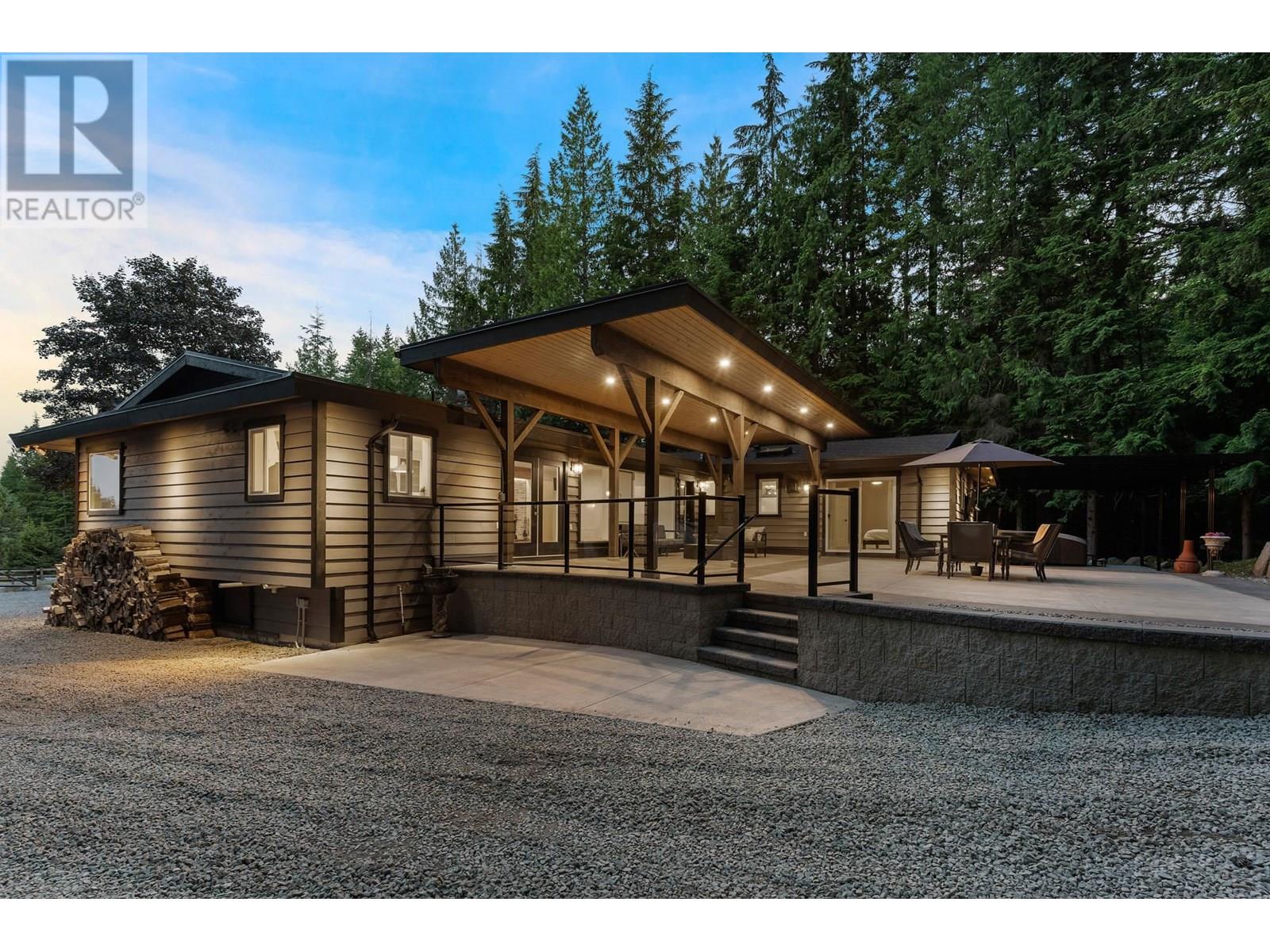 Property at 27561 SAYERS CRESCENT image 3
