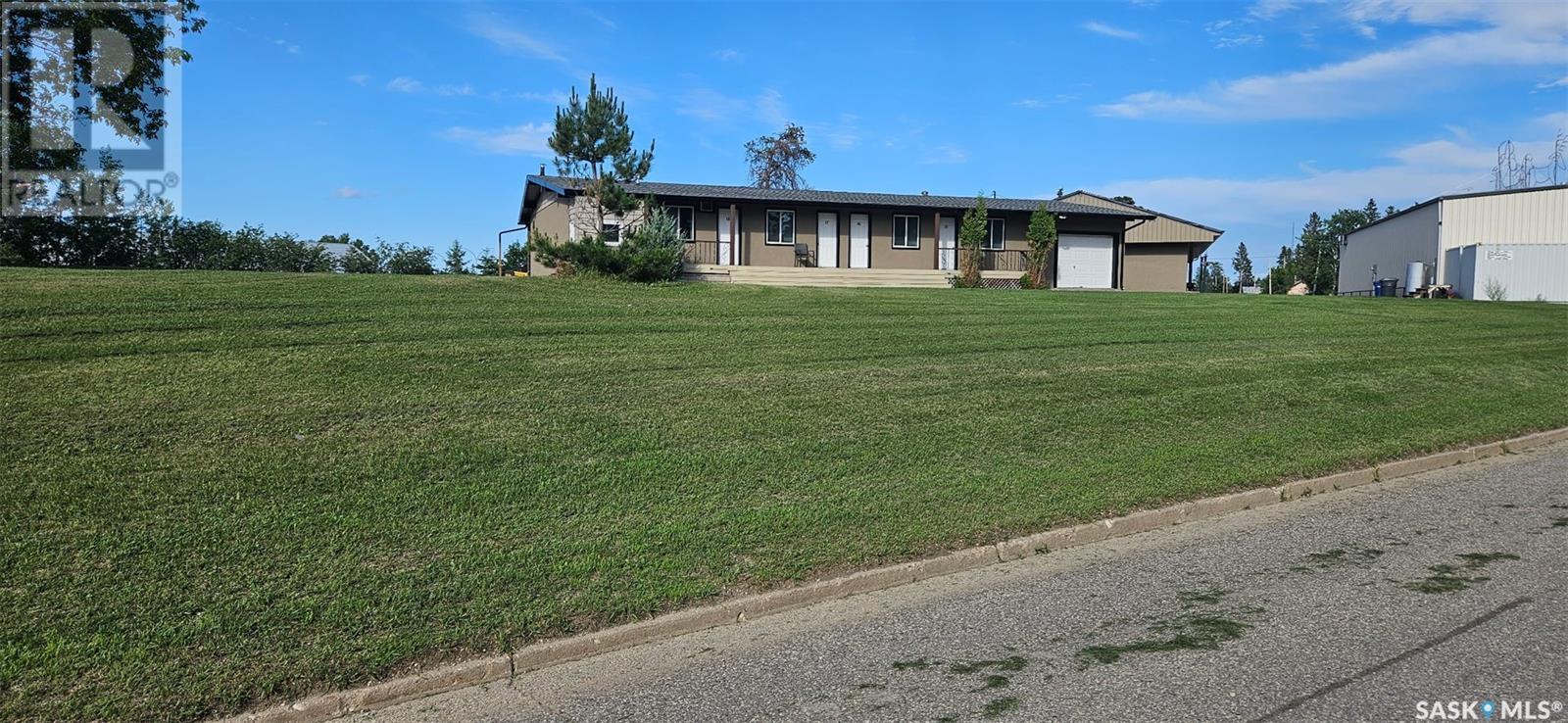 720 8th Street W, Nipawin, Saskatchewan  S0E 1E0 - Photo 10 - SK011996