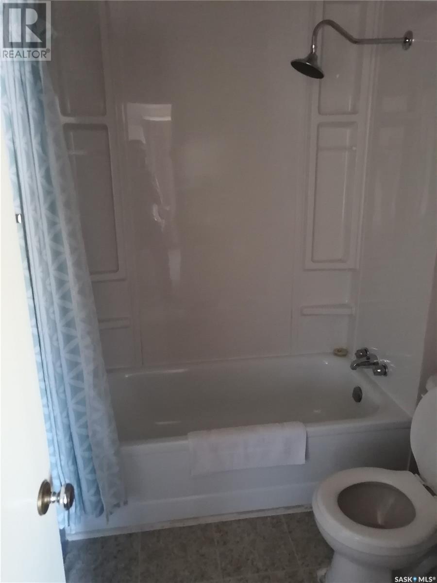 720 8th Street W, Nipawin, Saskatchewan  S0E 1E0 - Photo 36 - SK011996
