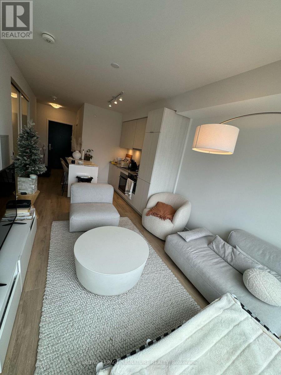 820 - 158 Front Street E, Toronto (Waterfront Communities), Ontario  M5A 0K9 - Photo 6 - C12271886