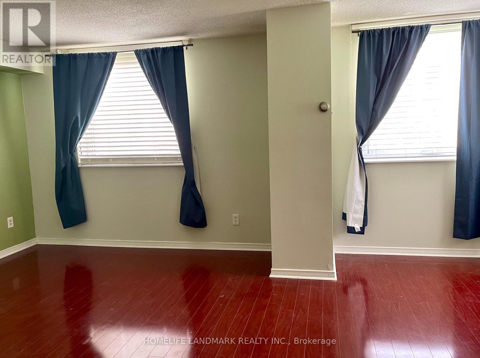 230 - 326 Major Mackenzie Drive E, Richmond Hill, Ontario  L4C 8T4 - Photo 10 - N12271858