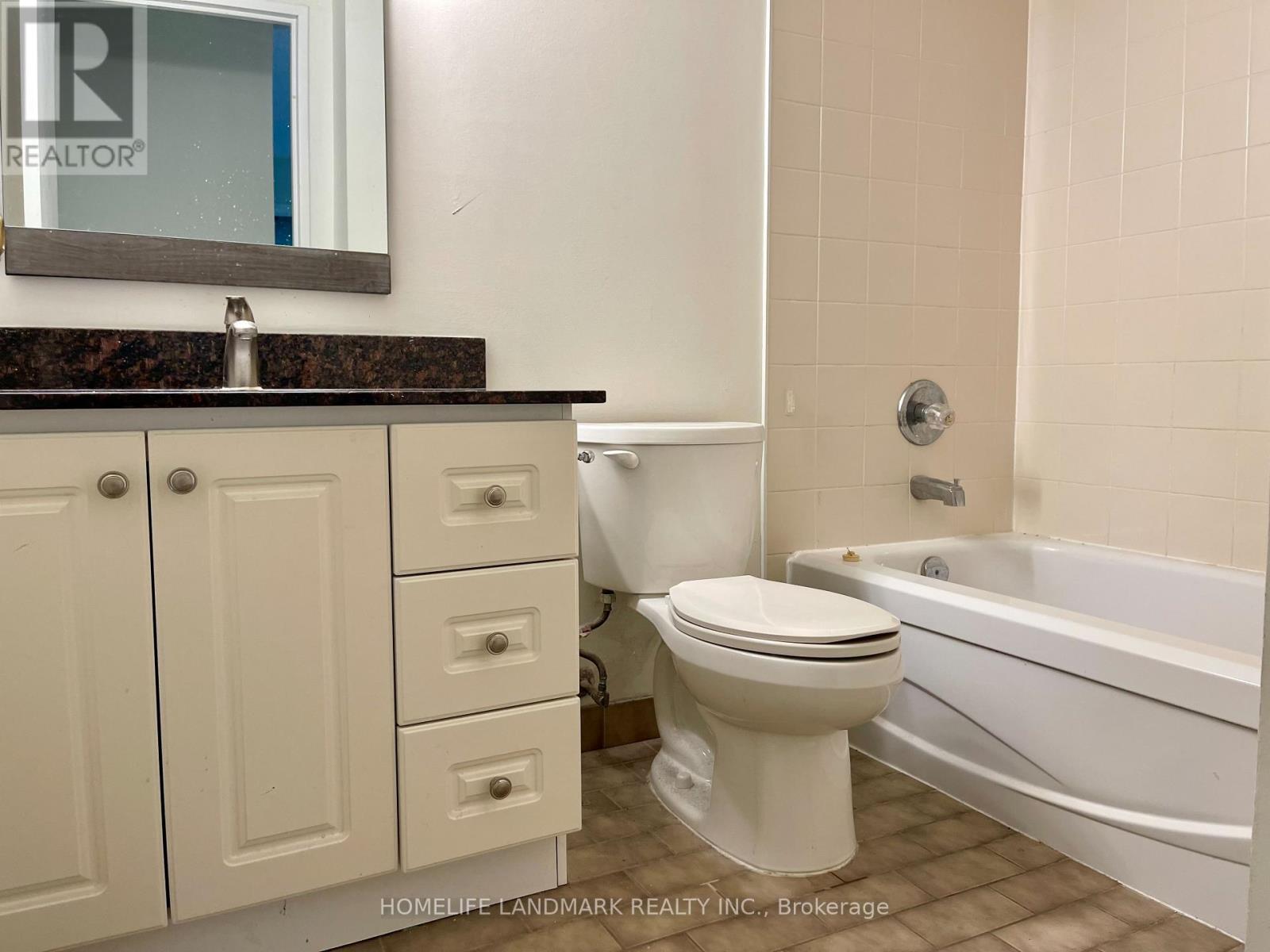 230 - 326 Major Mackenzie Drive E, Richmond Hill, Ontario  L4C 8T4 - Photo 7 - N12271858