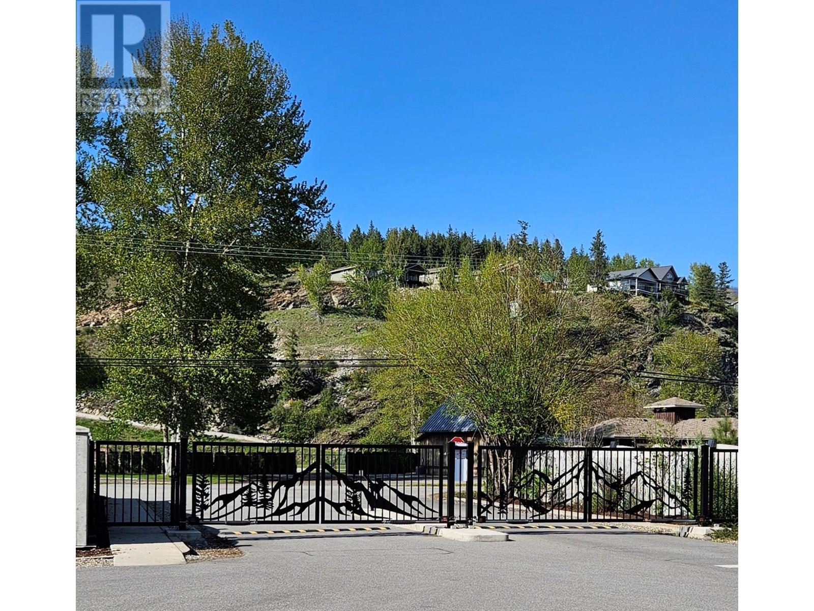 77 Cottonwood Drive Lot# 44, Lee Creek, British Columbia  V0E 1M4 - Photo 2 - 10345389