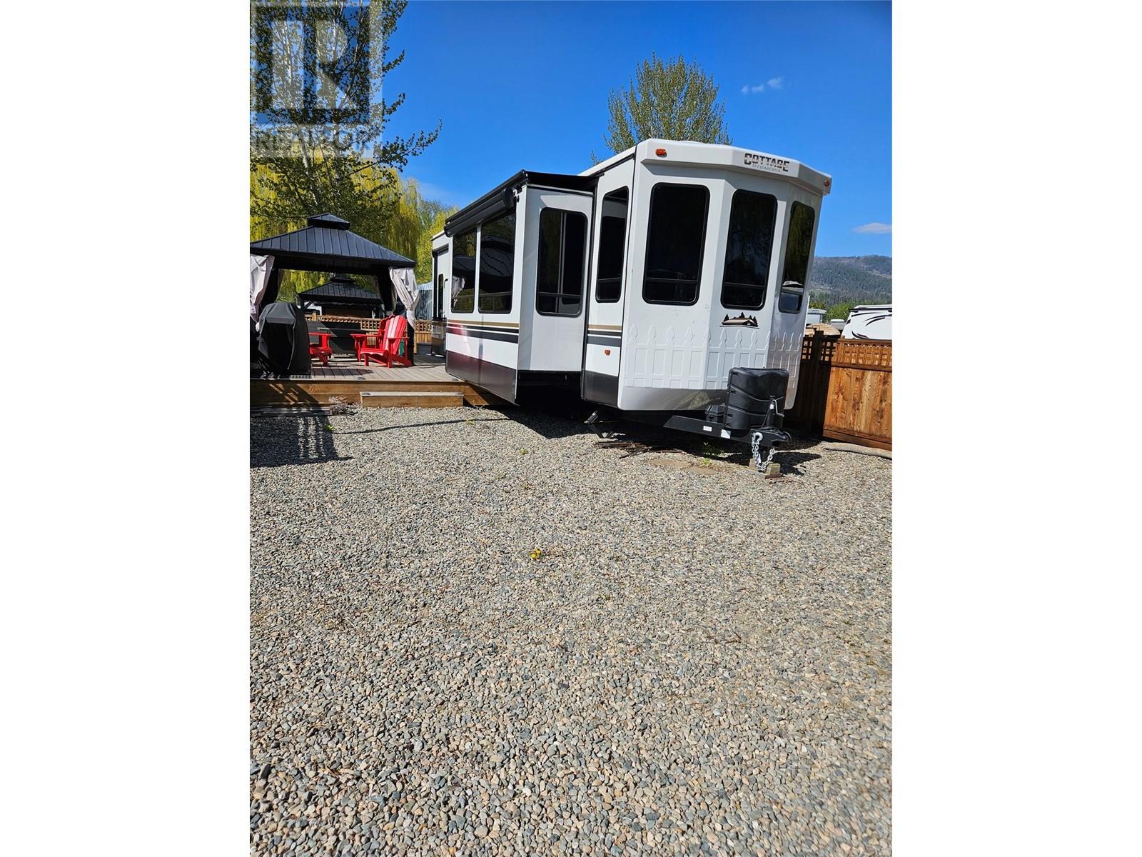77 Cottonwood Drive Lot# 44, Lee Creek, British Columbia  V0E 1M4 - Photo 9 - 10345389