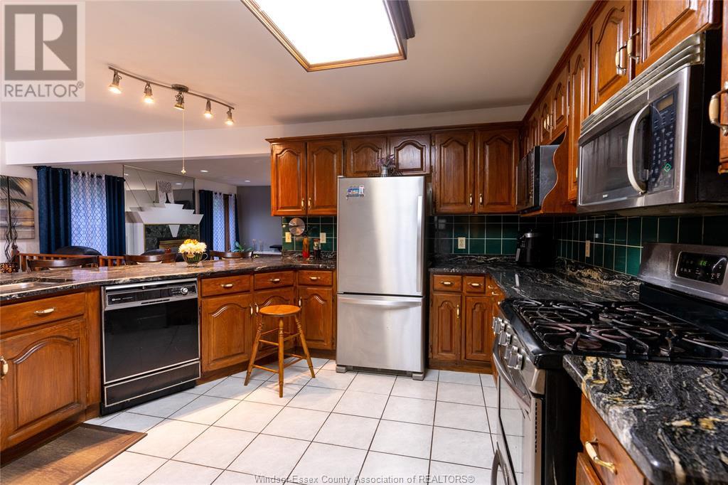 12310 Candlewood, Tecumseh, Ontario  N9K 1B5 - Photo 11 - 25017250