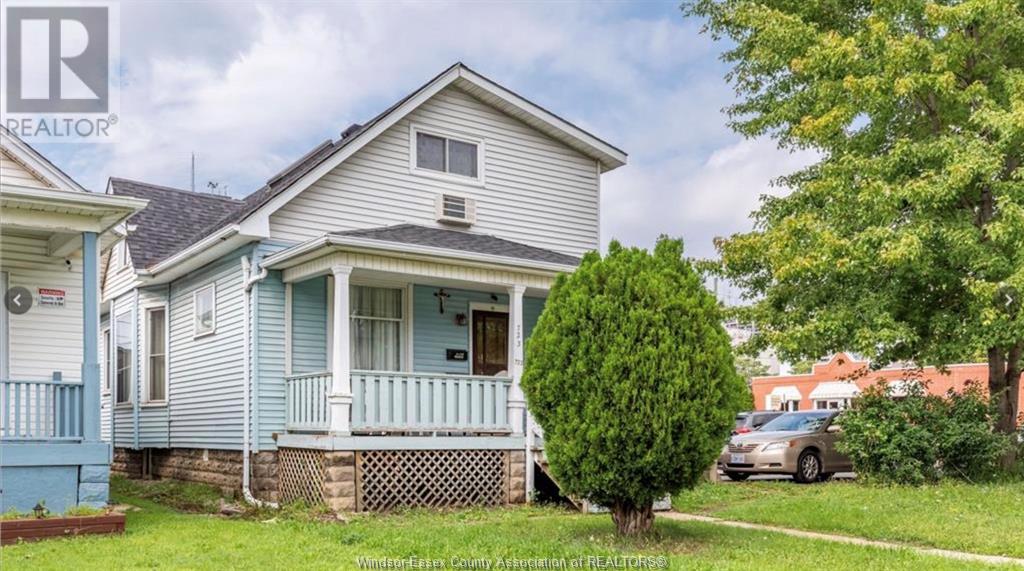 Property at 723 Windsor AVENUE image 5