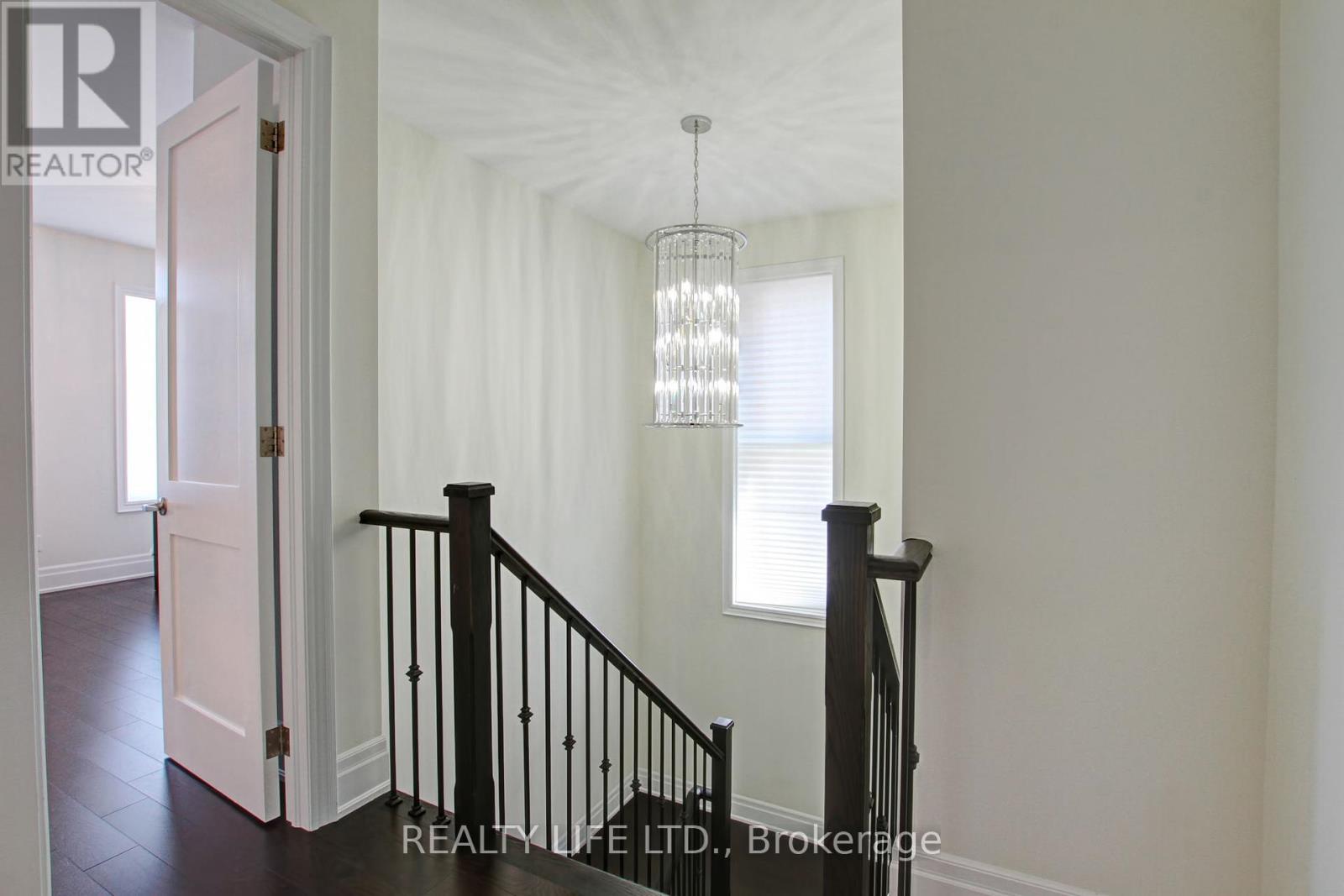 3140 Daniel Way, Oakville (Go Glenorchy), Ontario  L6H 0V1 - Photo 16 - W12271915