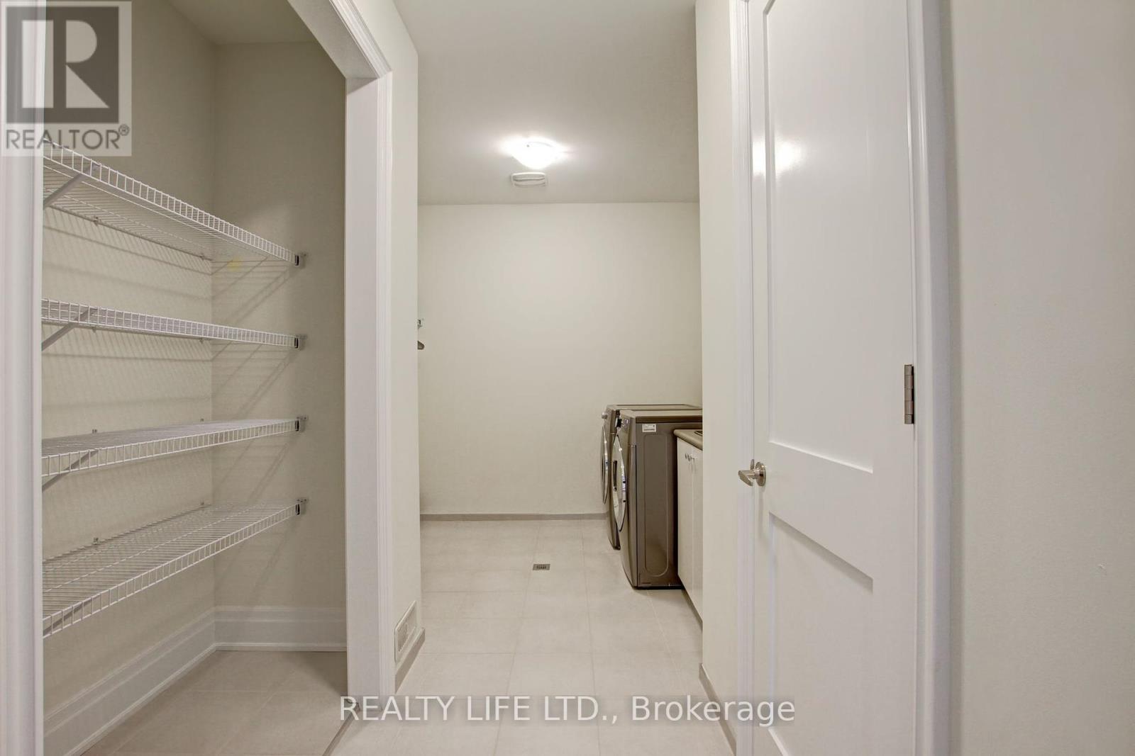 3140 Daniel Way, Oakville (Go Glenorchy), Ontario  L6H 0V1 - Photo 32 - W12271915