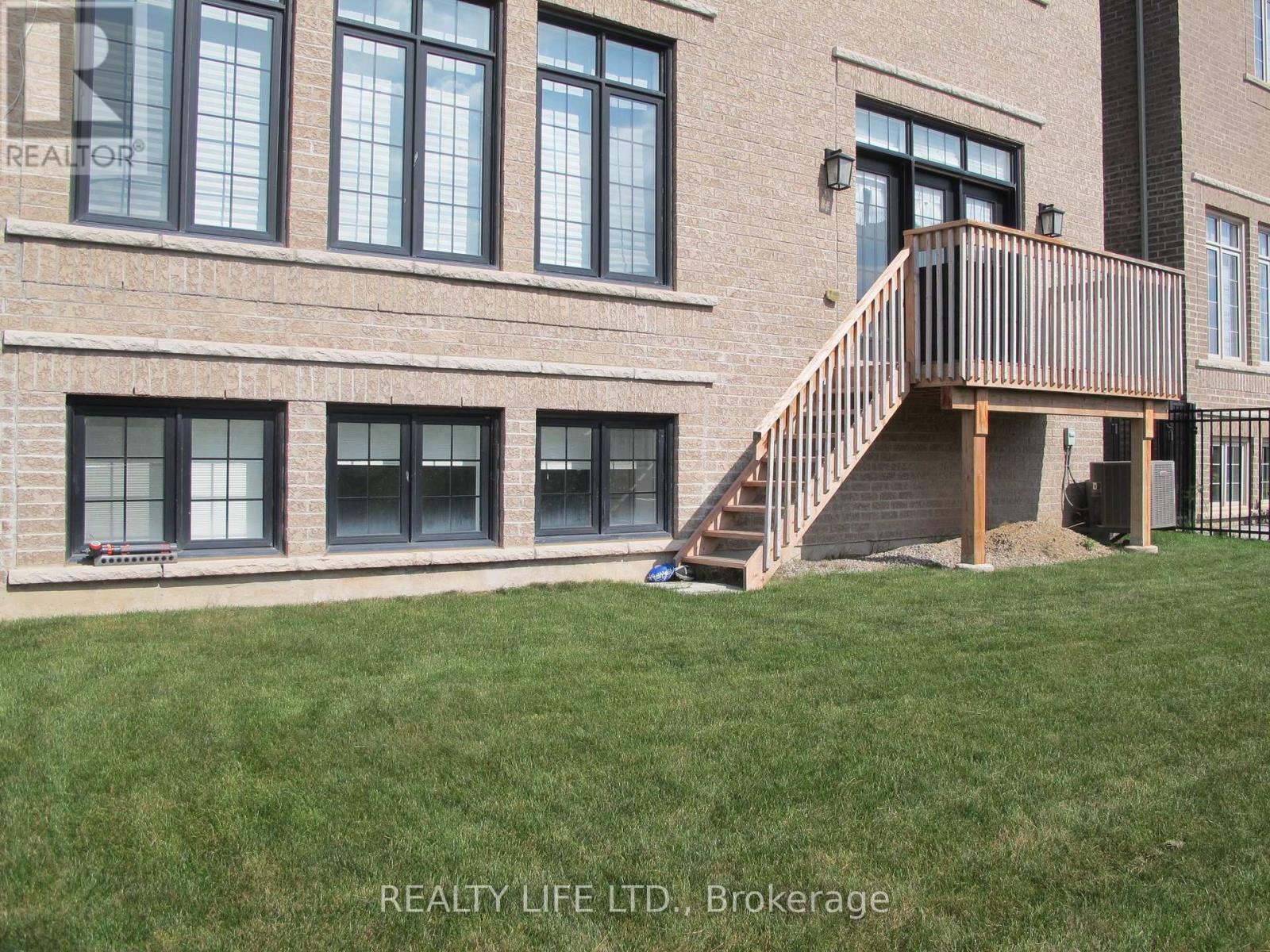 3140 Daniel Way, Oakville (Go Glenorchy), Ontario  L6H 0V1 - Photo 37 - W12271915