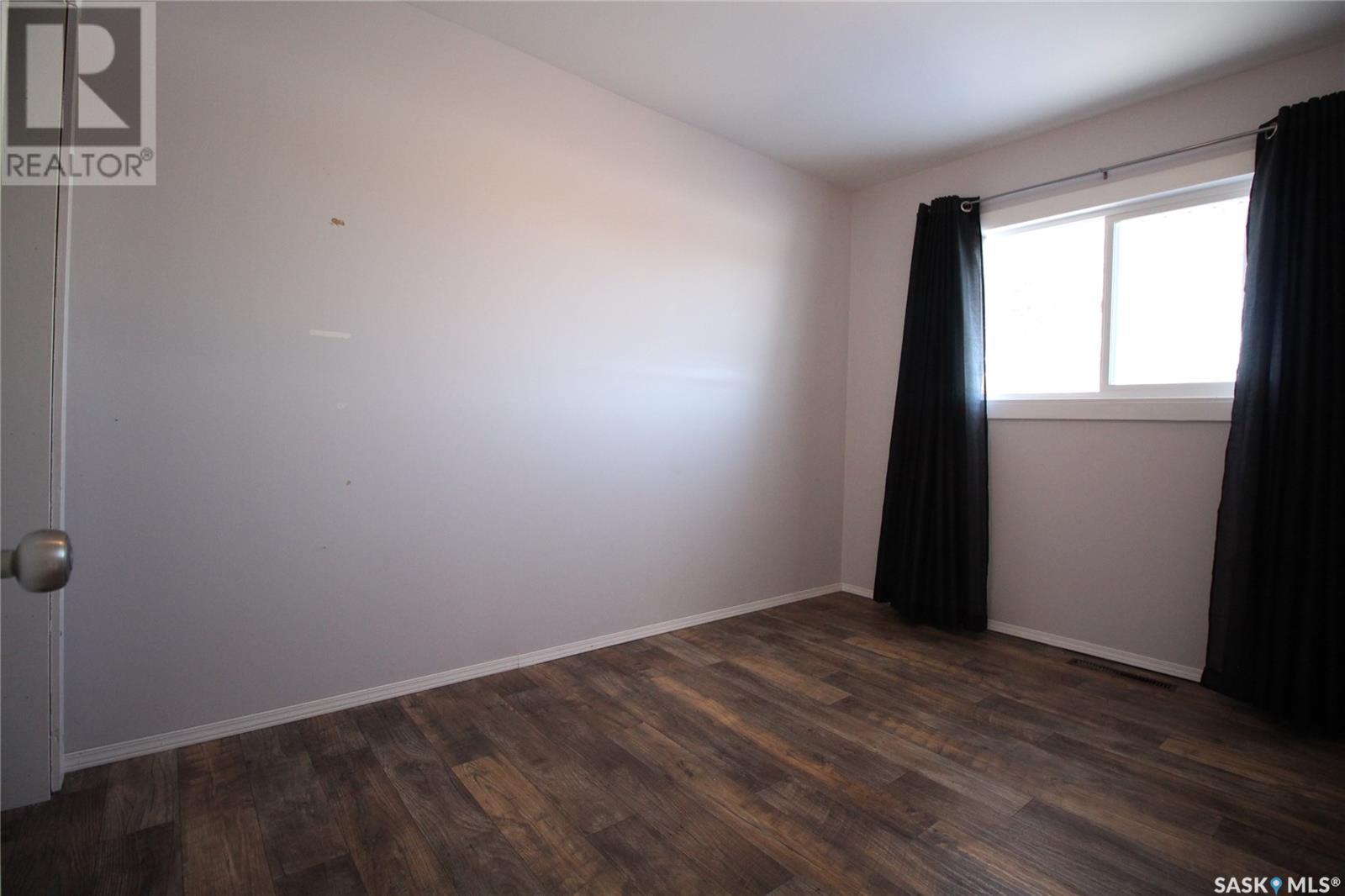 604 Mcnaughton Street, Moosomin, Saskatchewan  S0G 3N0 - Photo 5 - SK011634