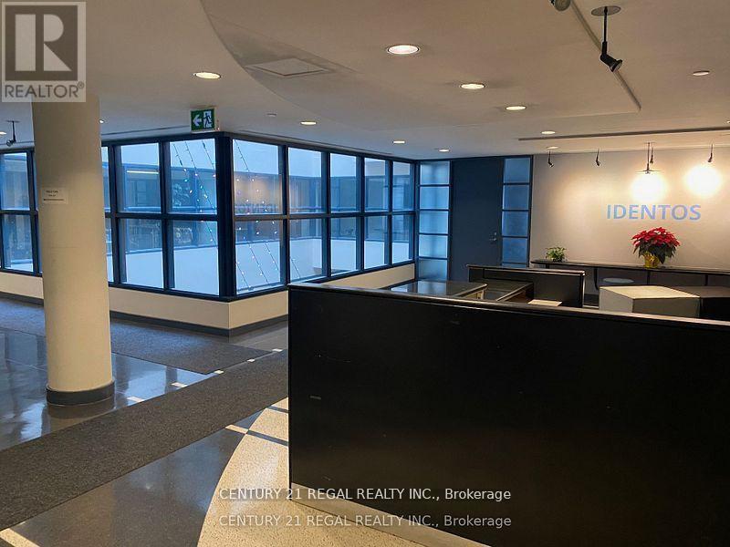 400 - 622 College Street, Toronto, Ontario  M6G 1B4 - Photo 2 - C12271934