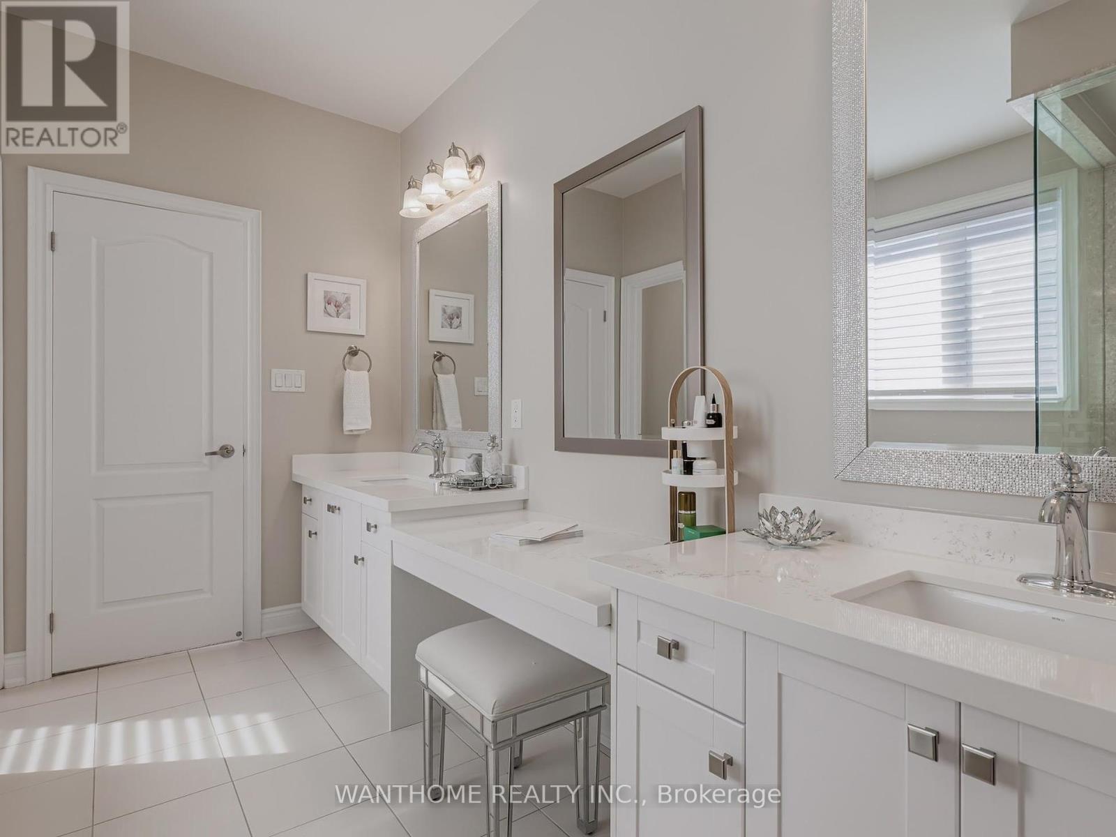 45 Giardina Crescent, Richmond Hill, Ontario  L4B 0G1 - Photo 23 - N12271951