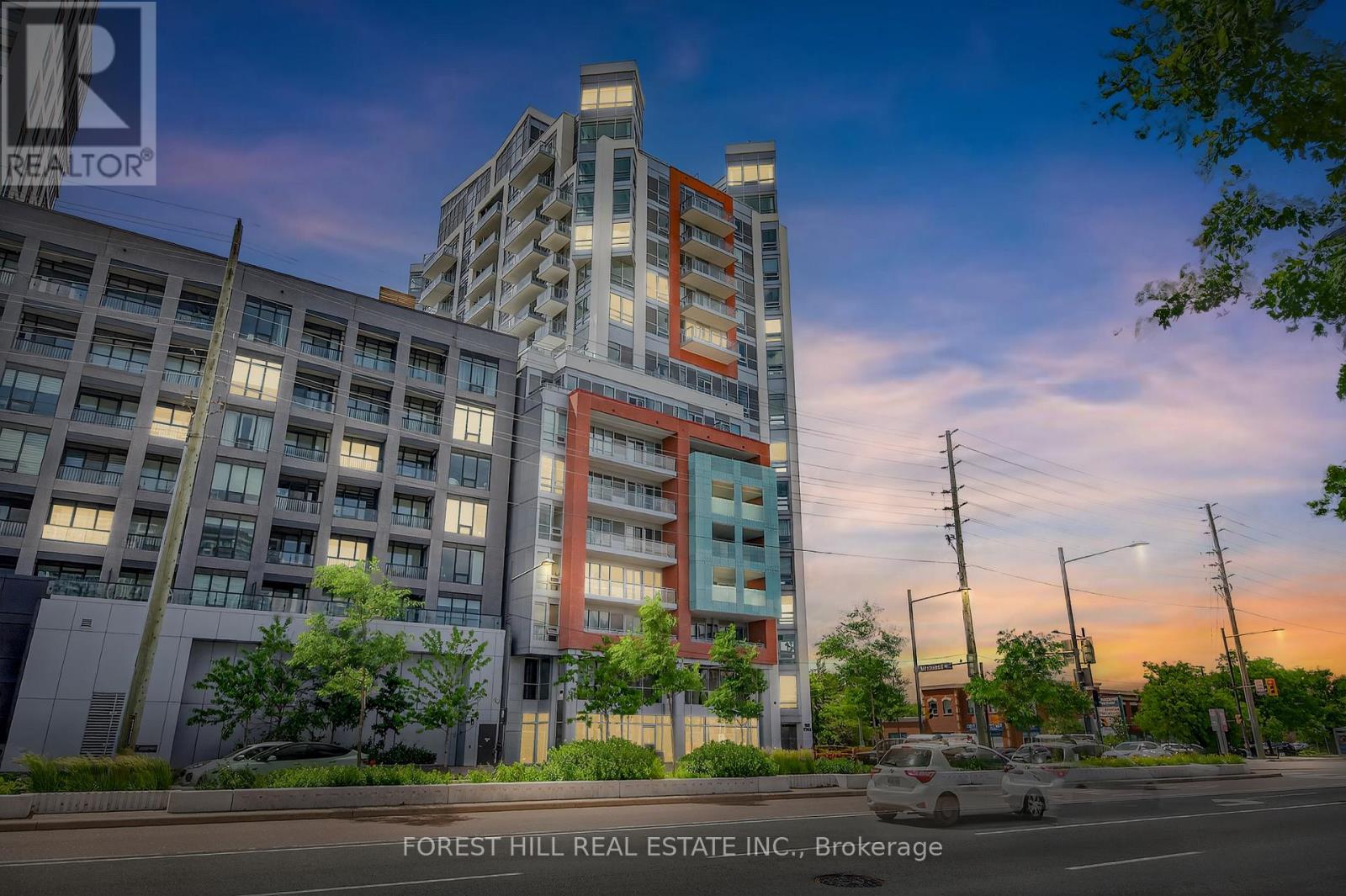 802 - 8888 Yonge Street, Richmond Hill, Ontario  L4C 5V6 - Photo 1 - N12271954