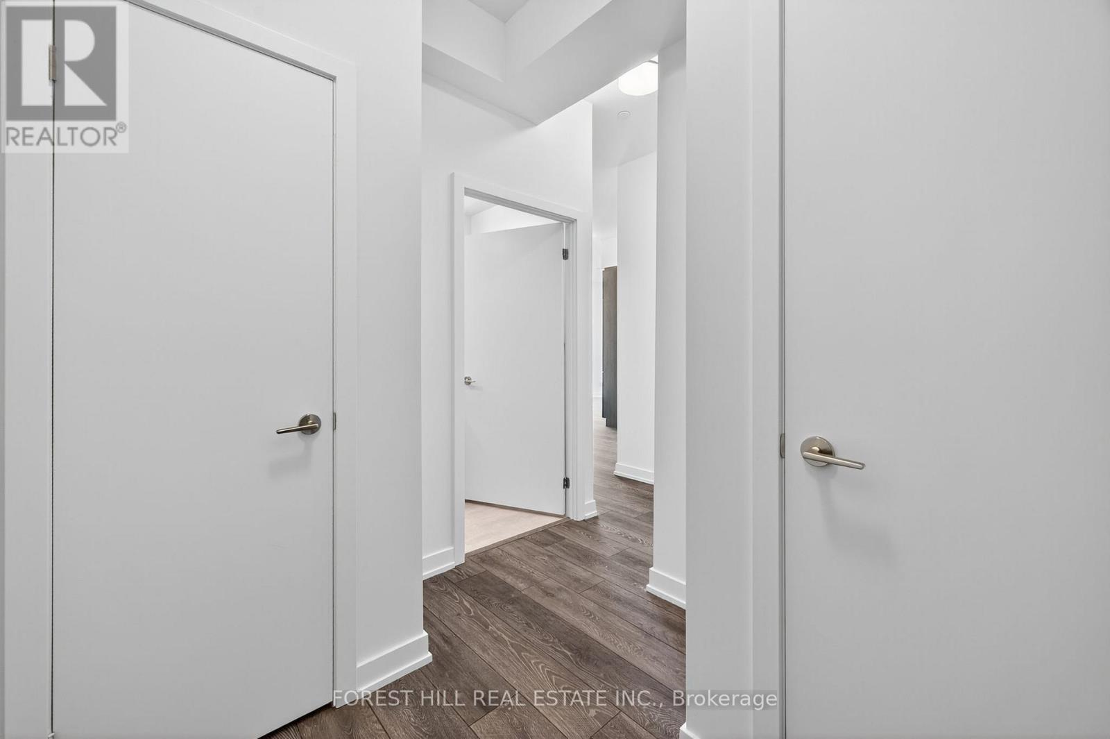 802 - 8888 Yonge Street, Richmond Hill, Ontario  L4C 5V6 - Photo 4 - N12271954