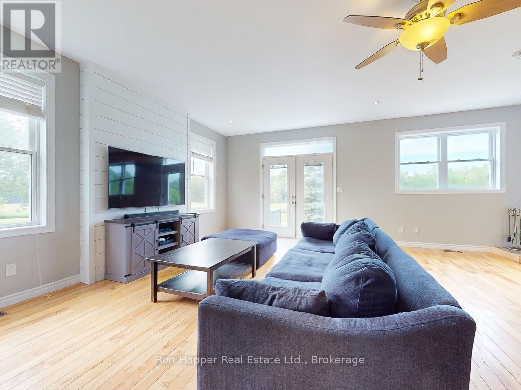 123025 Story Book Park Road, Owen Sound, Ontario  N4K 5N6 - Photo 7 - X12267300