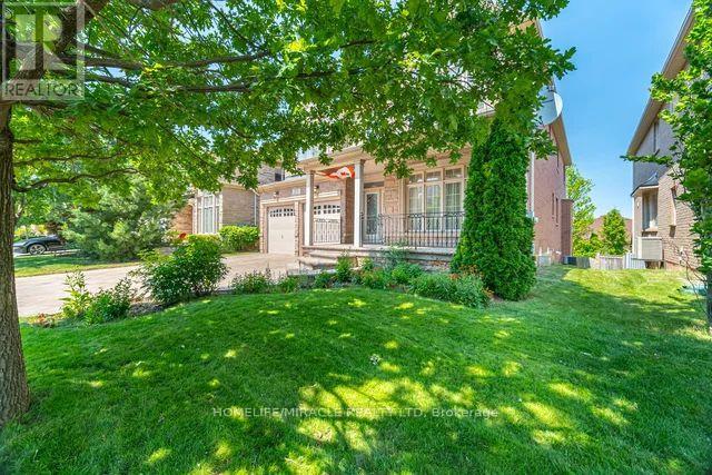 Property at 2373 RIDEAU DRIVE E image 2