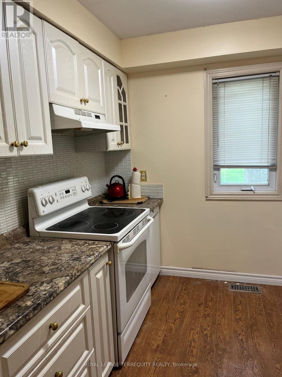 3 - 183 Millbank Drive, London South (South S), Ontario  N6C 4V9 - Photo 9 - X12271922