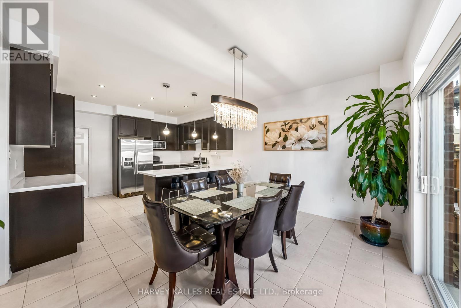 36 Boundbrook Drive, Brampton, Ontario  L7A 0M2 - Photo 11 - W12260063