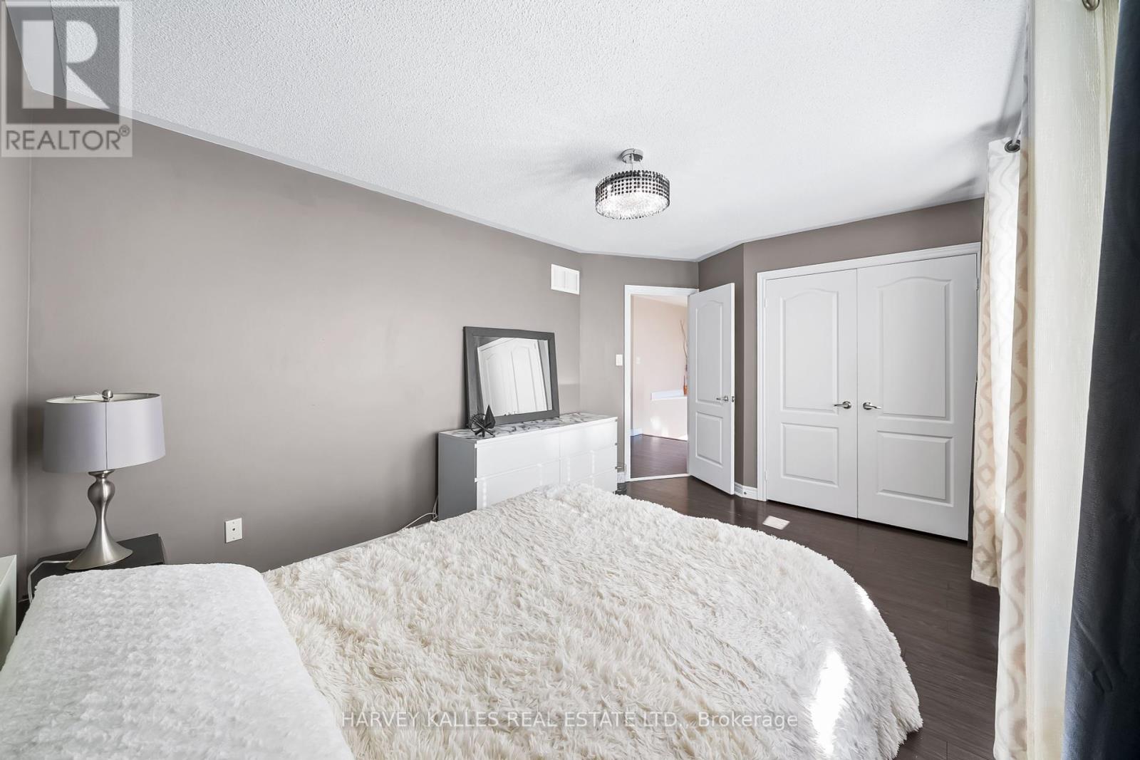 36 Boundbrook Drive, Brampton, Ontario  L7A 0M2 - Photo 21 - W12260063