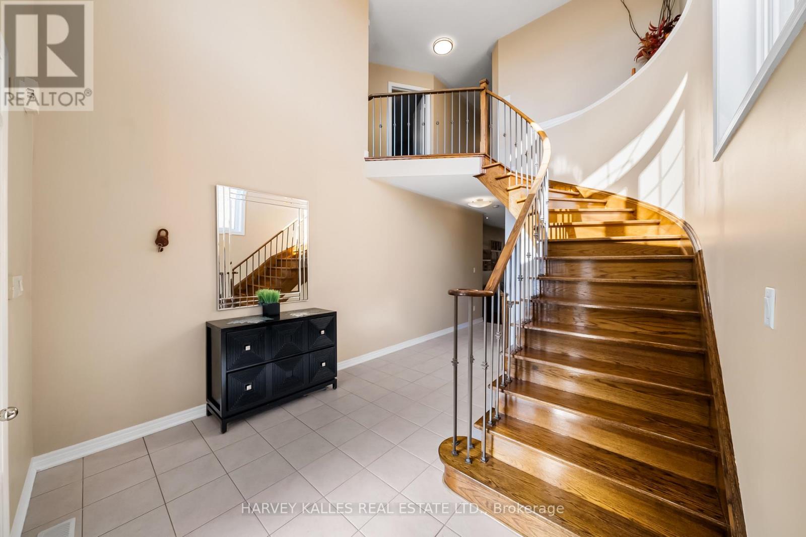 Property at 36 BOUNDBROOK DRIVE image 3