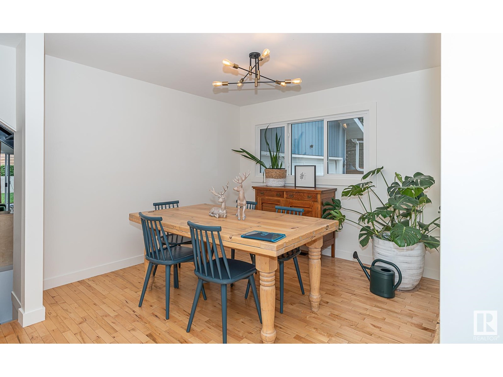Property at 12211 42A AV NW image 3