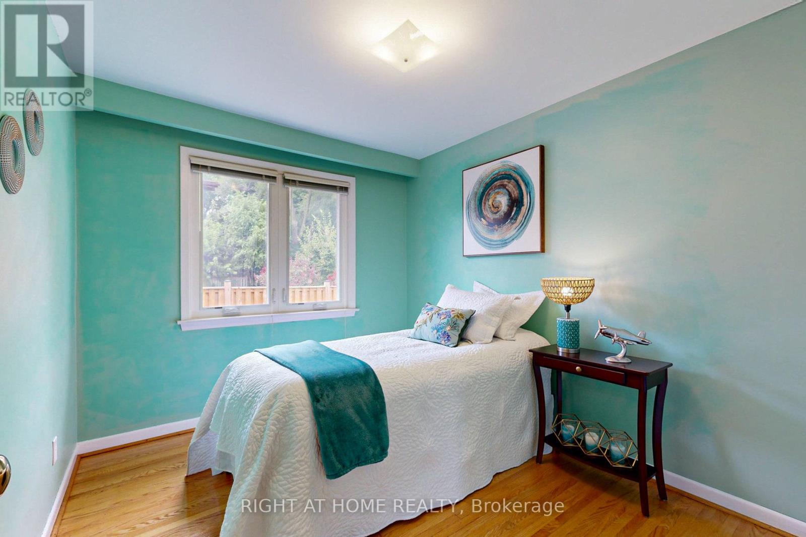 220 Homewood Avenue, Toronto (Newtonbrook West), Ontario  M2M 1K6 - Photo 12 - C12269371